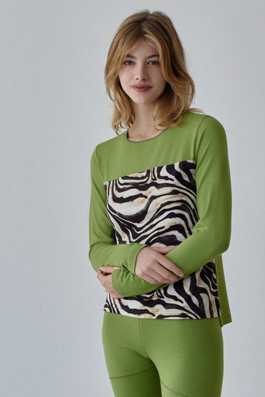 Nachhaltiges Langarmshirt aus Modalfaser im Zebramuster und moos für Frauen von Lounge Cherie