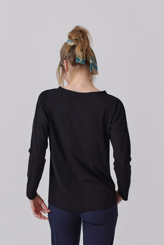 Nachhaltiges Langarmshirt in Schwarz mit Herz Ausschnitt für Frauen von Lounge Cherie