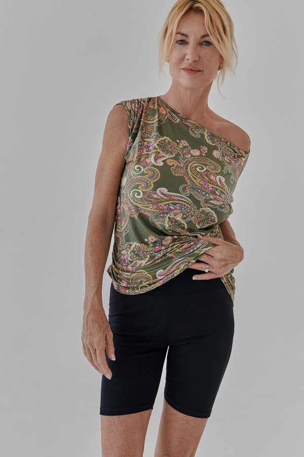 Nachhaltige Yogashorts aus Modalfaser in schwarz für Frauen von Lounge Cherie