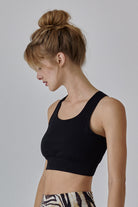 Nachhaltiges Crop Top / Sport-BH in schwarz für Frauen von Lounge Cherie