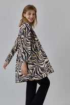 Nachhaltiger Kimono im zebra print für Frauen von Lounge Cherie