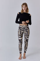 Shirt Kristin schwarz C2C Hose Nanda uni zebra Lounge Cherie