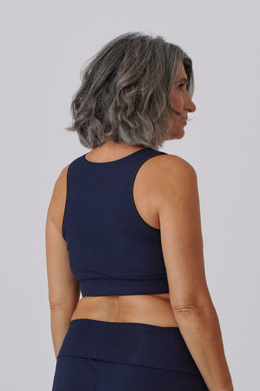 Nachhaltiges Crop Top / Sport-BH in Navy Blau / schwarz für Frauen von Lounge Cherie