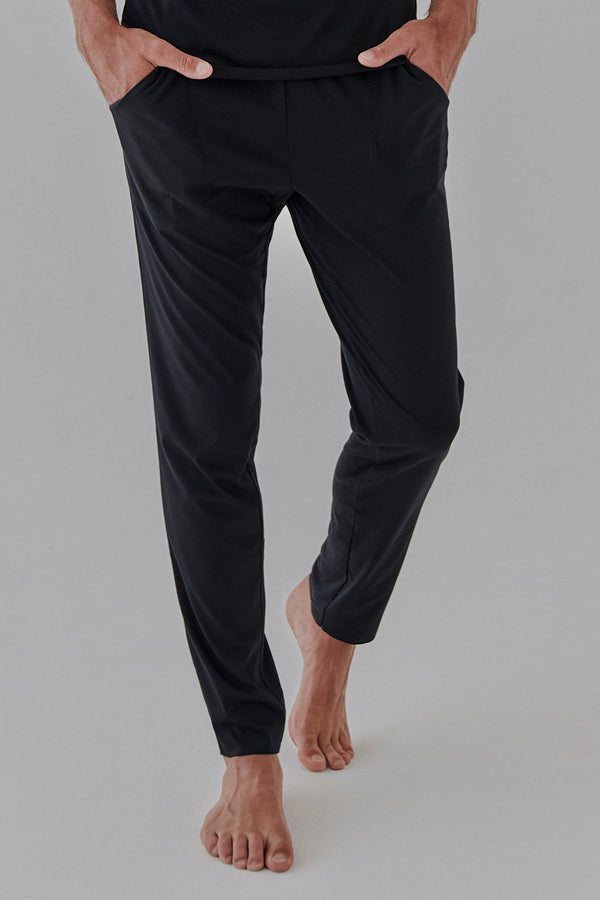 Nachhaltige Hose in schwarz für Männer von Lounge Cherie